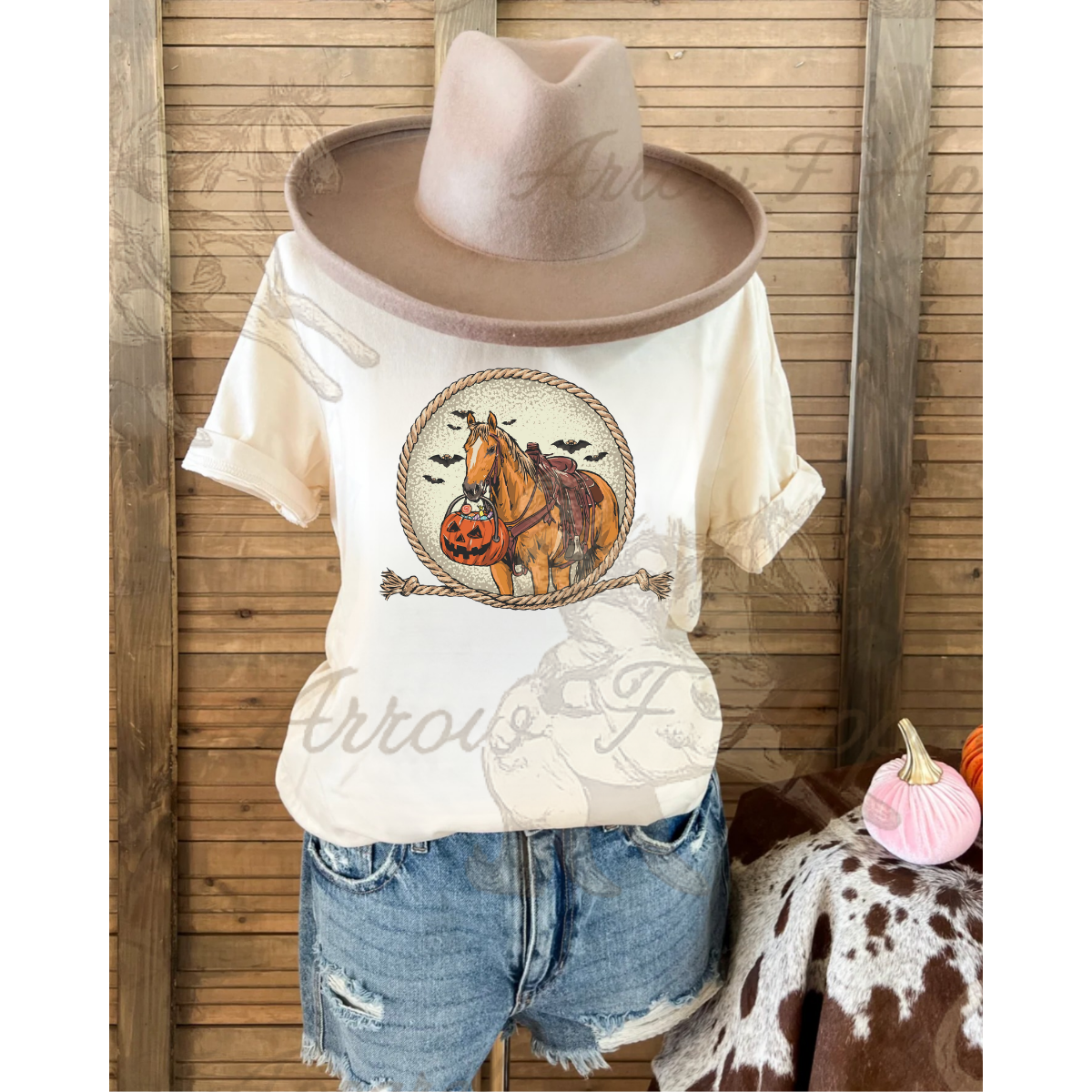 Spooky Rope Horse Tee (Cream)