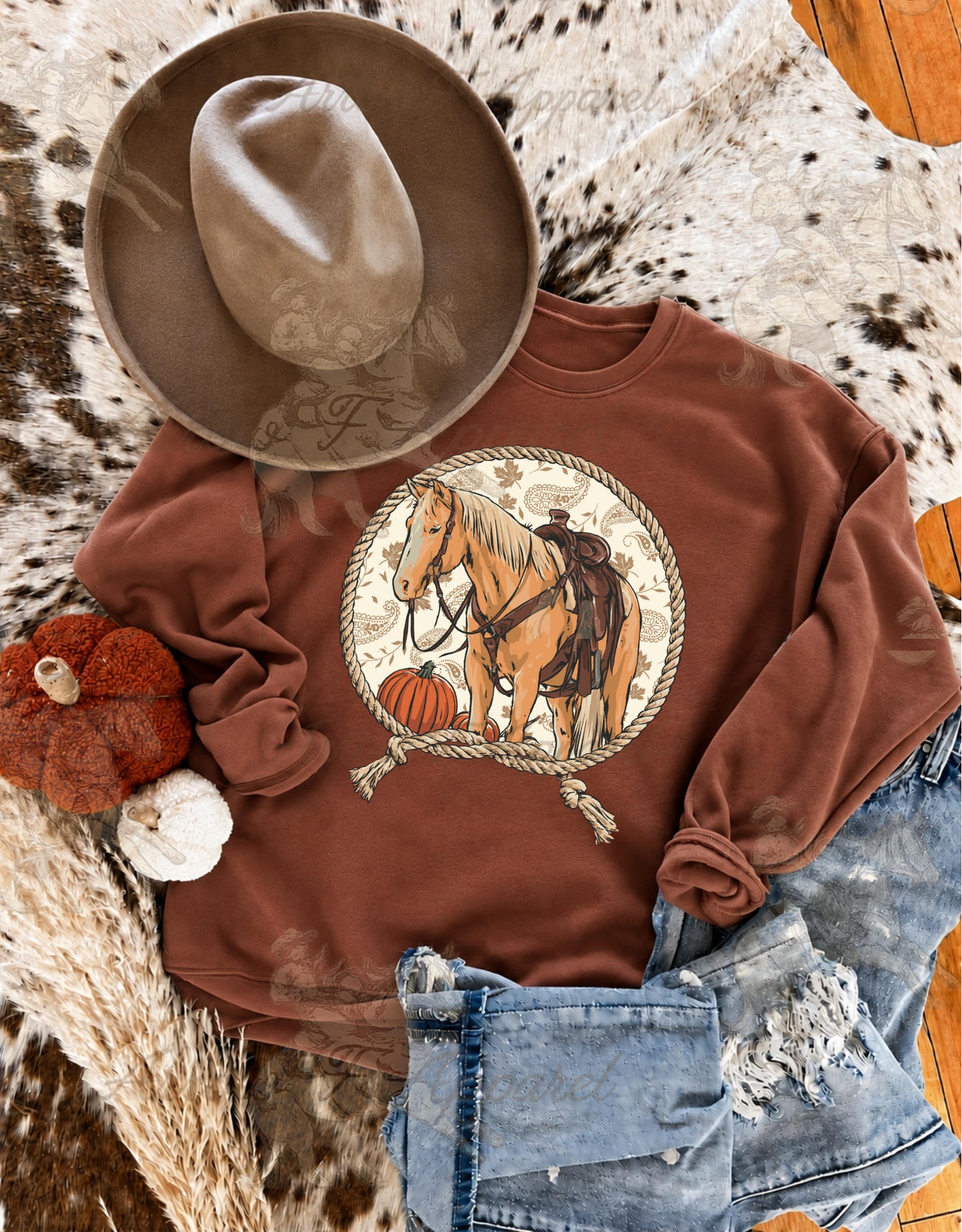 Paisley Fall Roping Horse Graphic Tee or Sweatshirt(Cocoa)