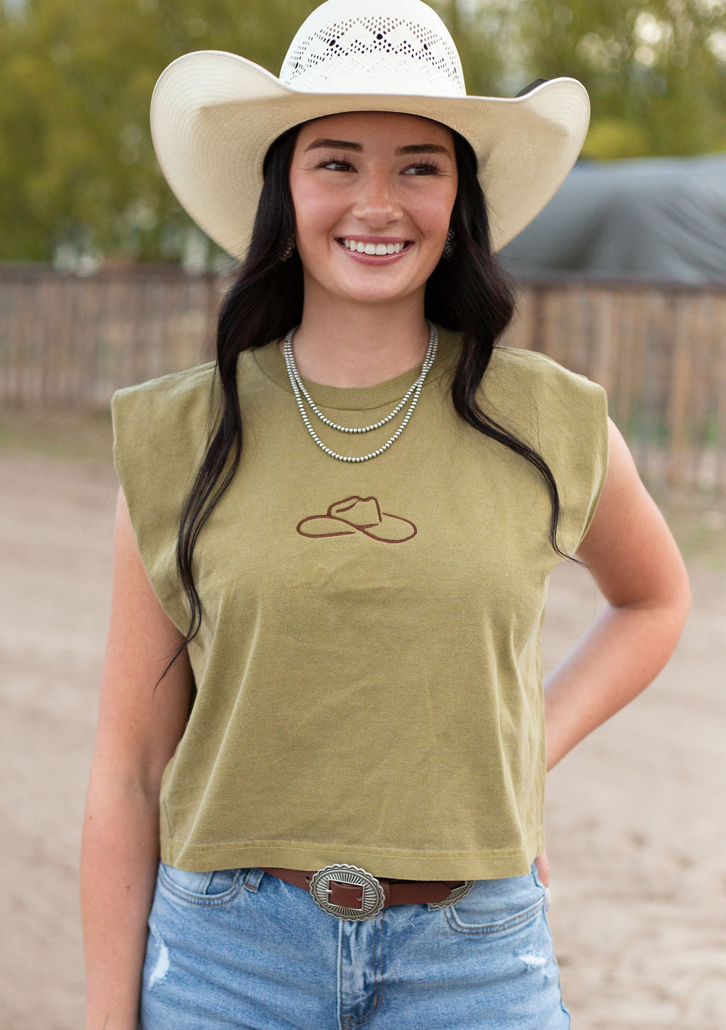This Cowboys Hat Embroidered| Western Graphic Muscle Tank (Faded Pink)