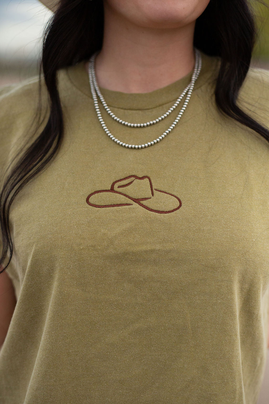 This Cowboys Hat Embroidered| Western Graphic Muscle Tank (Faded Pink)